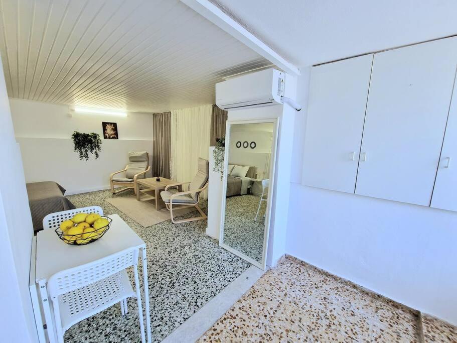 Elmy Houses V4 / Thalia Рафіна Екстер'єр фото
